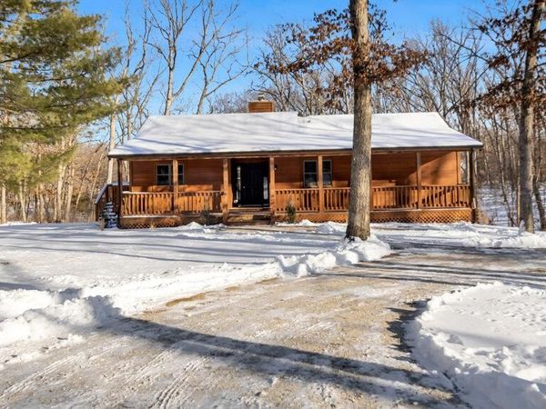 38 Deer Crossing, Wright City, MO 63390