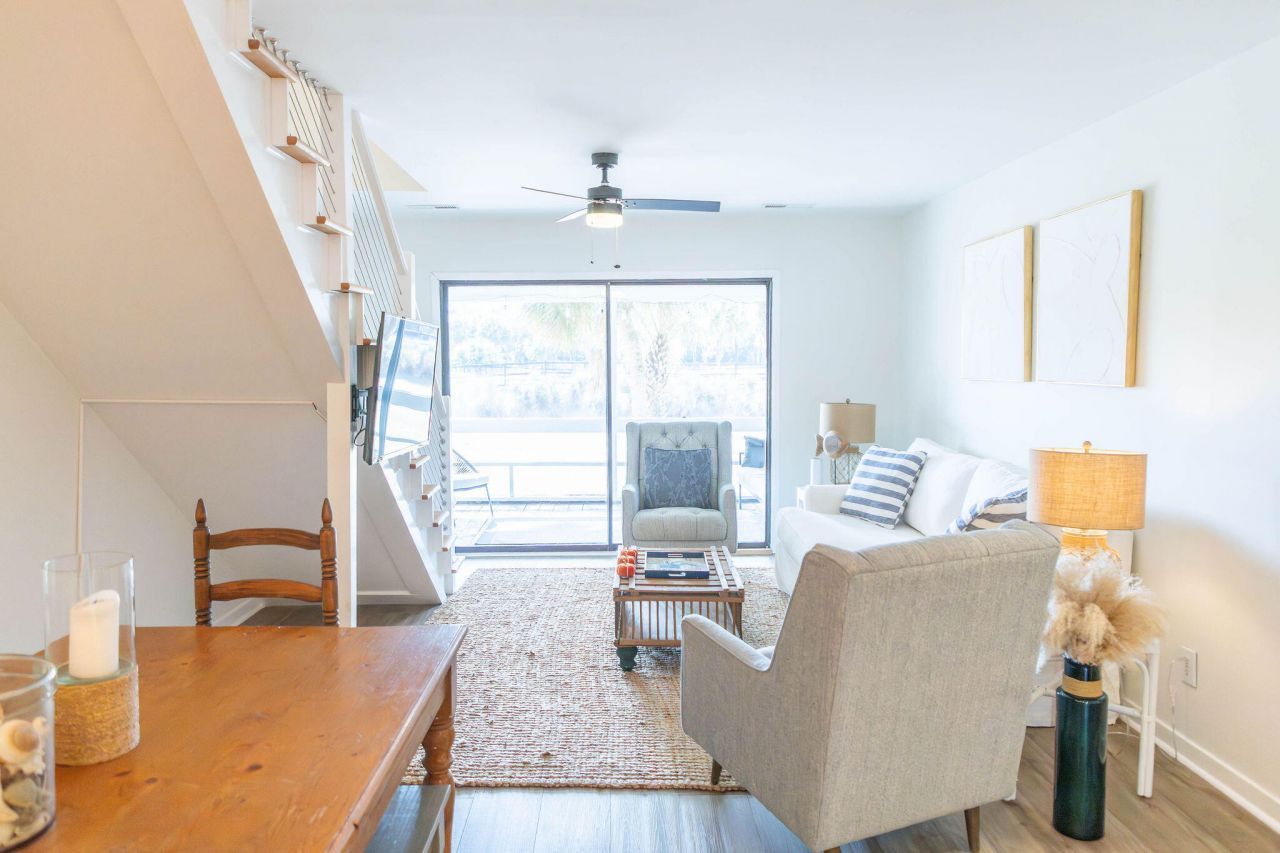 837 Club Cottage Road Photo 23