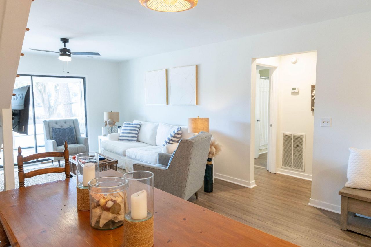 837 Club Cottage Road Photo 24