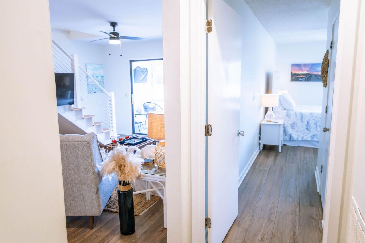 837 Club Cottage Road Photo 32