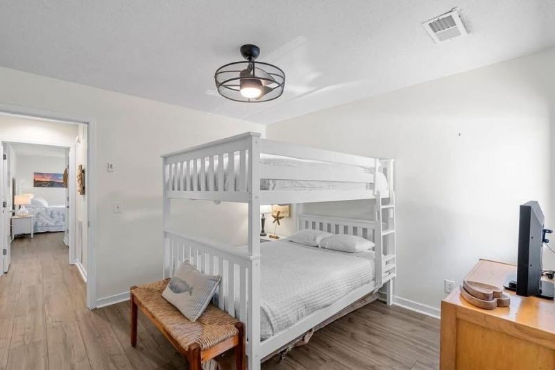 837 Club Cottage Road Photo 33