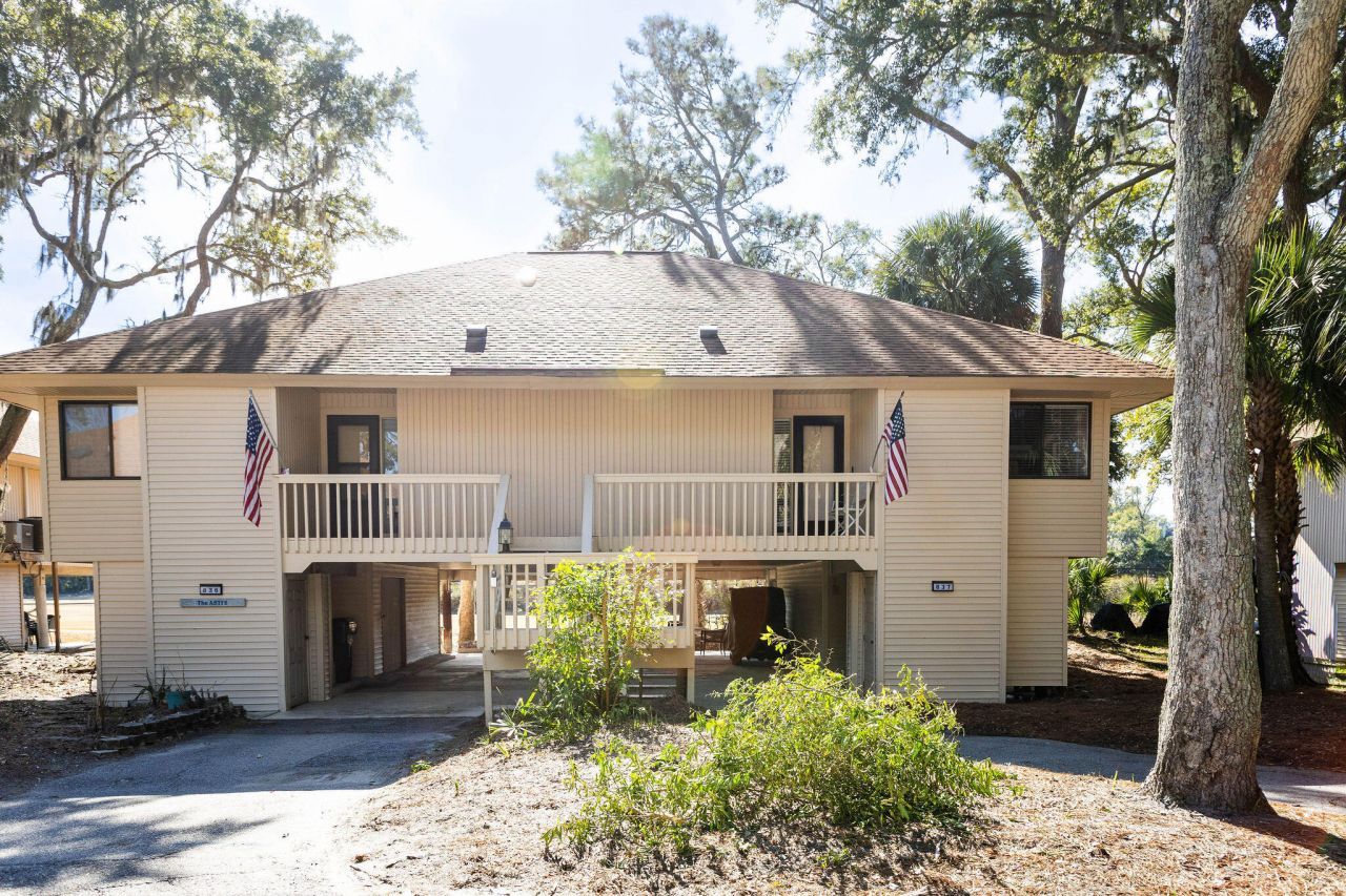 837 Club Cottage Road Photo 4