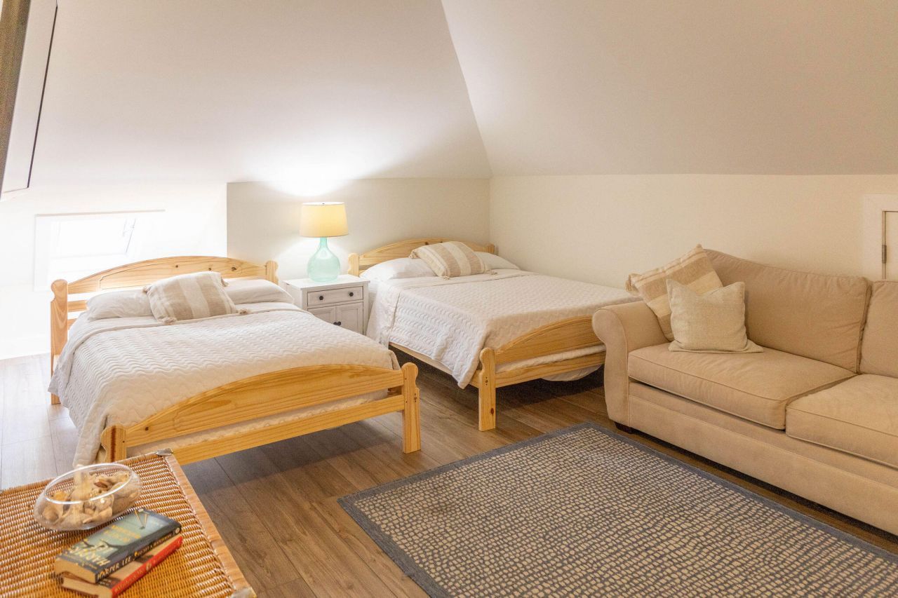 837 Club Cottage Road Photo 52