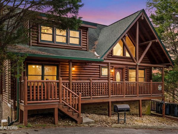 2012 Bear Creek Way, Sevierville, TN 37862