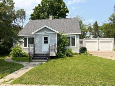 309 Washington Avenue NE, Fertile, MN 56540