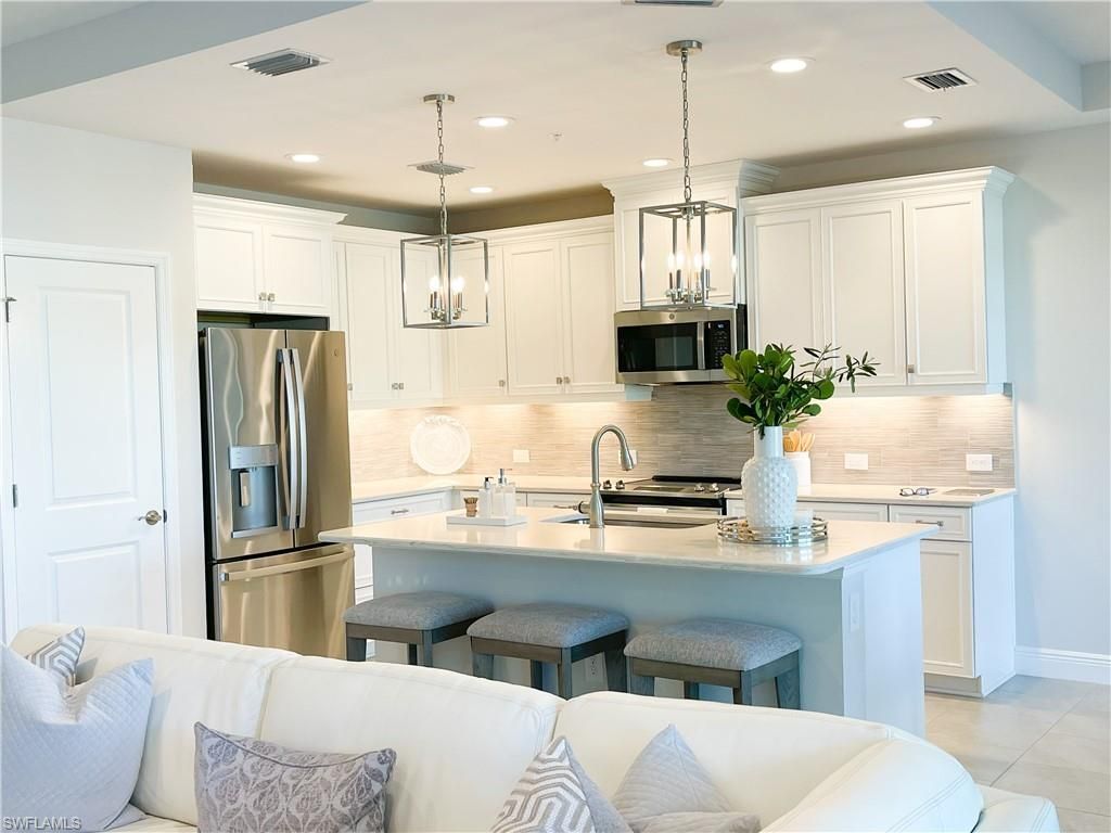 2555 Seychelles Dr, Unit 402, Naples, FL 34112 Photo