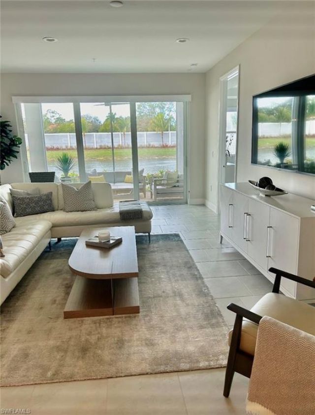 2555 Seychelles Dr, Unit 402, Naples, FL 34112 Photo