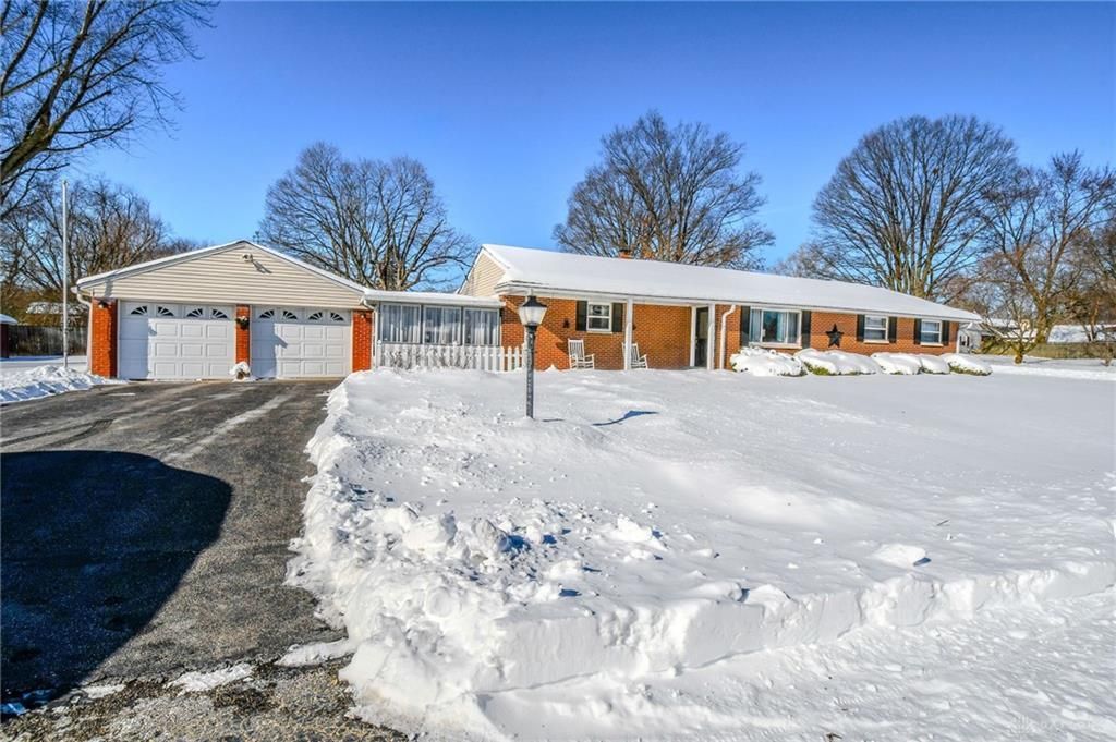 4137 White Oak, Beavercreek, OH 45432 Main Photo