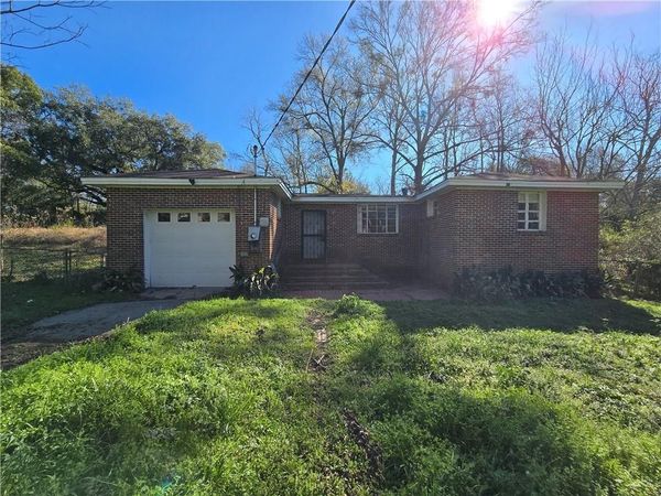 401 W Highland Avenue, Mobile, AL 36610