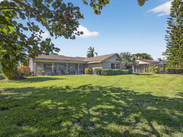 13706 Cross Pointe Drive, Palm Beach Gardens, FL 33418