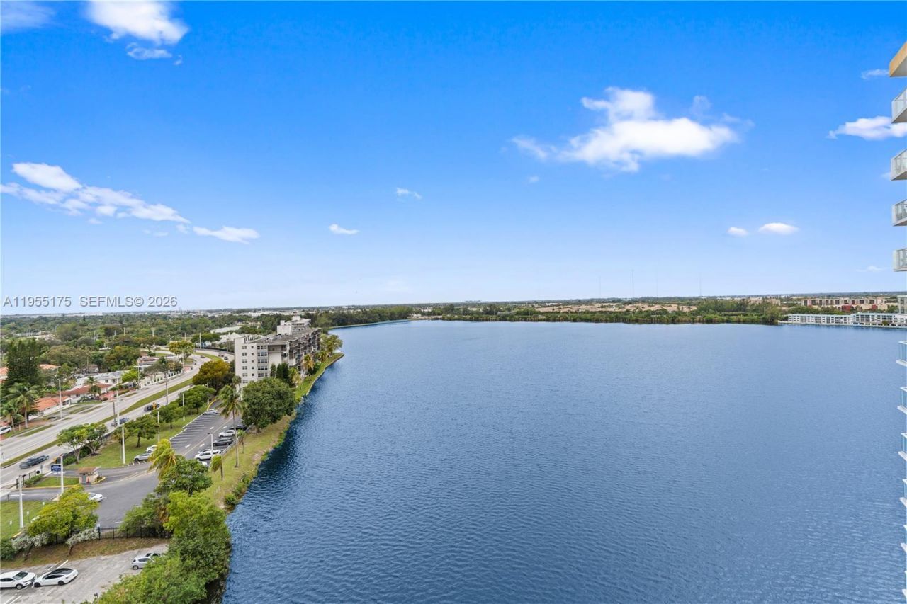 1301 NE Miami Gardens Dr, Unit 1424W, Miami, FL 33179 Photo