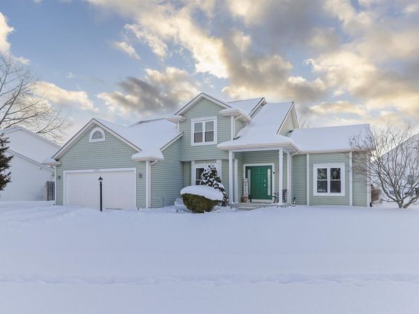 55566 Labrador Court, Osceola, IN 46561