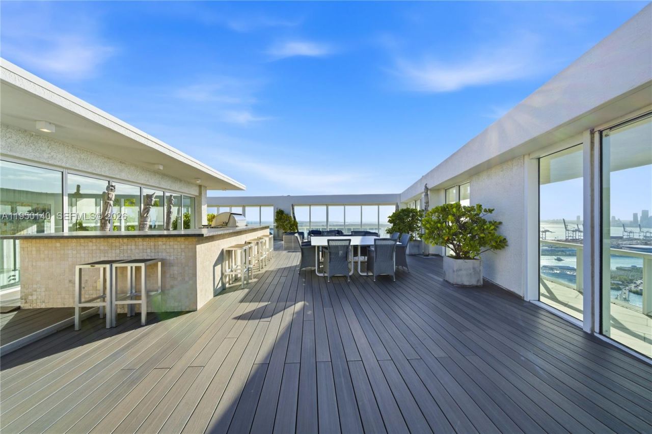 450 Alton Rd , Unit PH1, Miami Beach, FL 33139 Photo