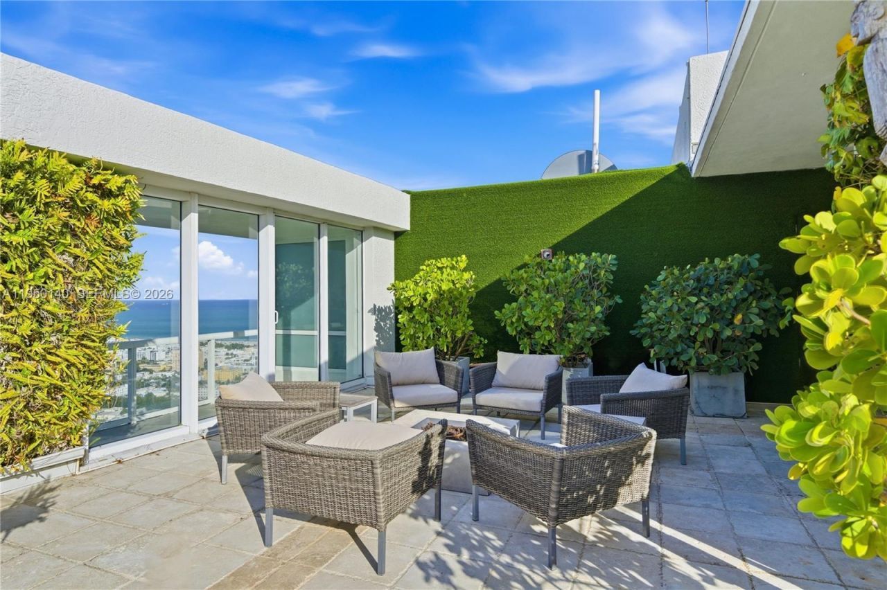 450 Alton Rd , Unit PH1, Miami Beach, FL 33139 Photo