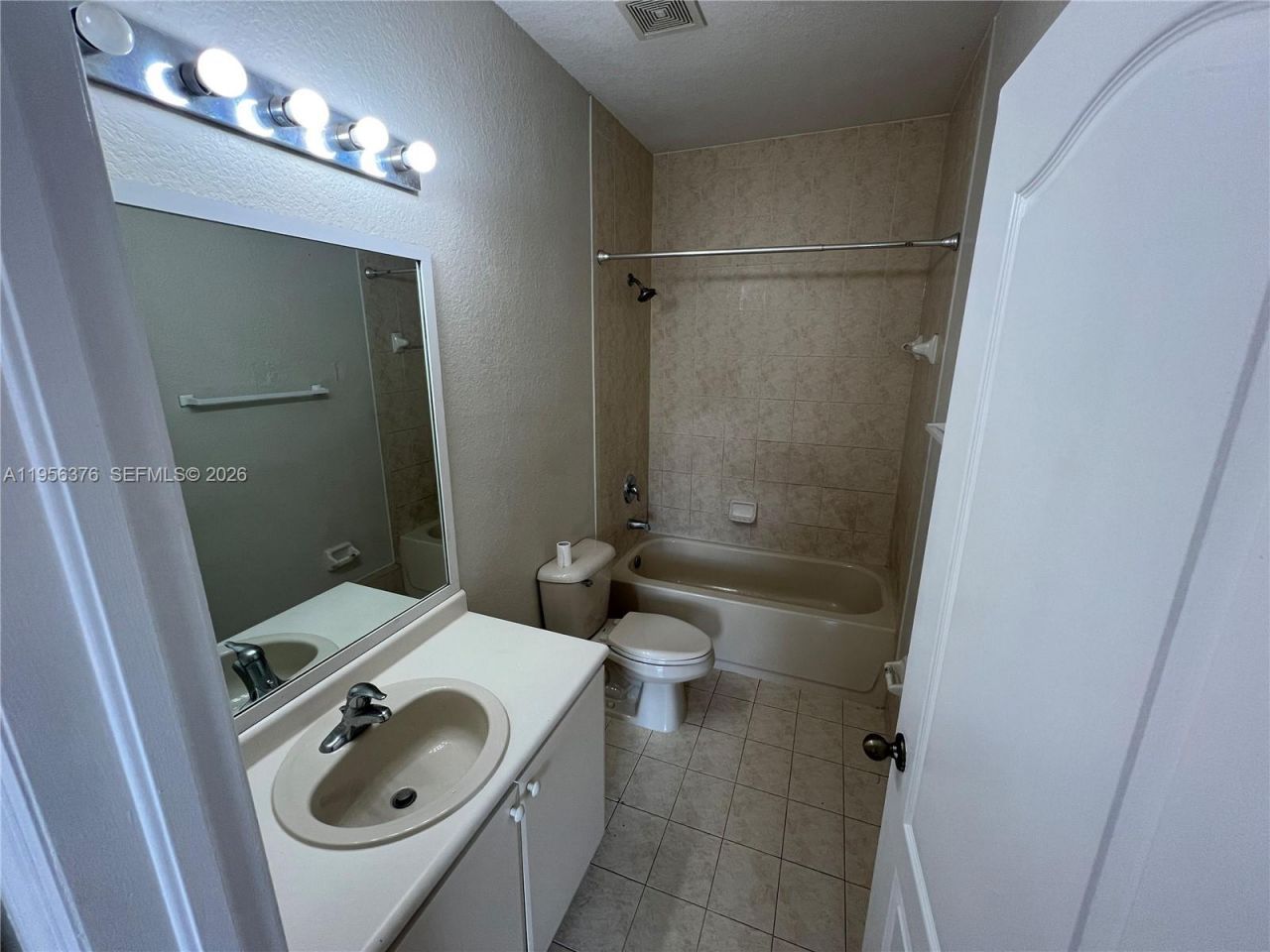2903 SE 17th Ave , Unit 201, Homestead, FL 33035 Photo
