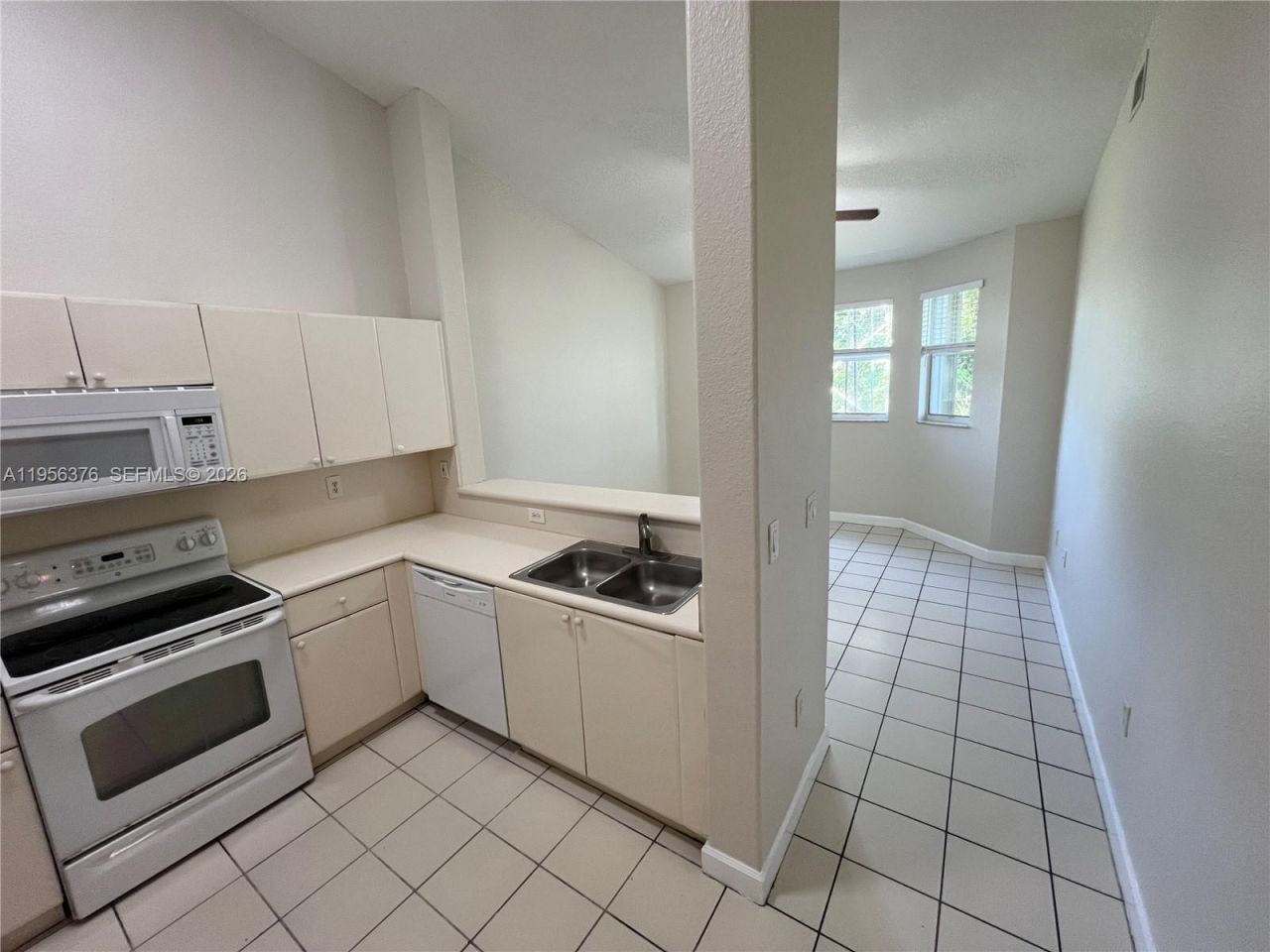 2903 SE 17th Ave , Unit 201, Homestead, FL 33035 Photo