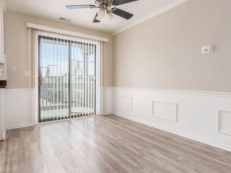 2733 Greystone Drive, Unit D, Columbus, OH 43220 Photo 12