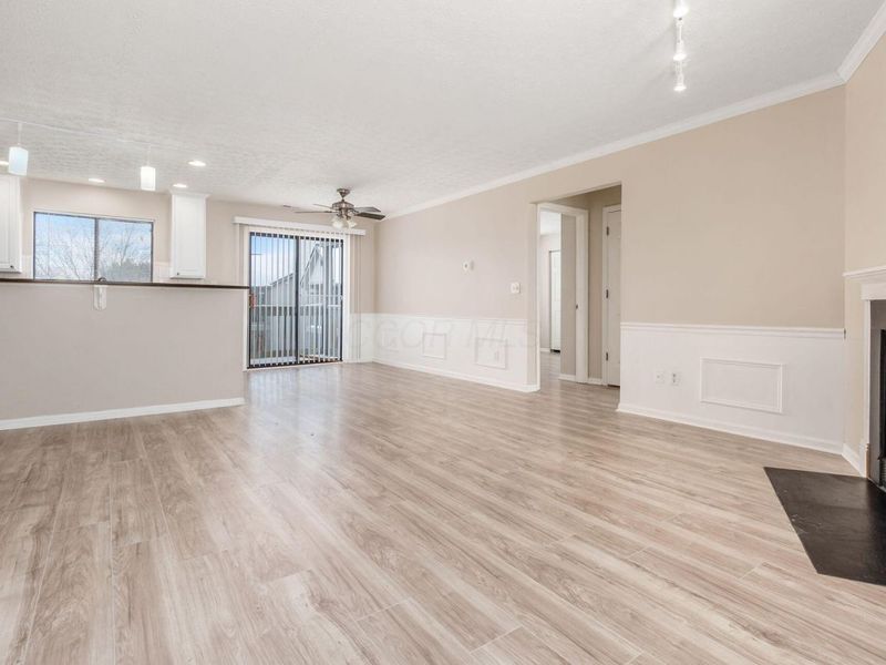 2733 Greystone Drive, Unit D, Columbus, OH 43220 Photo 9