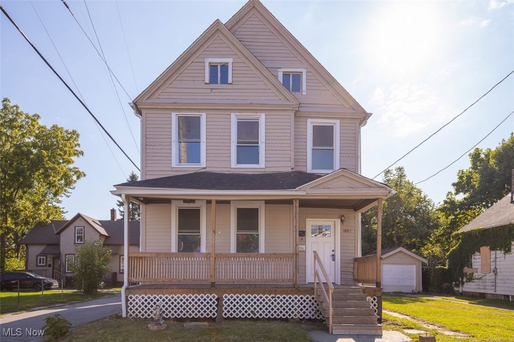 3295 W 44th Street, Cleveland, OH 44109 Main Photo