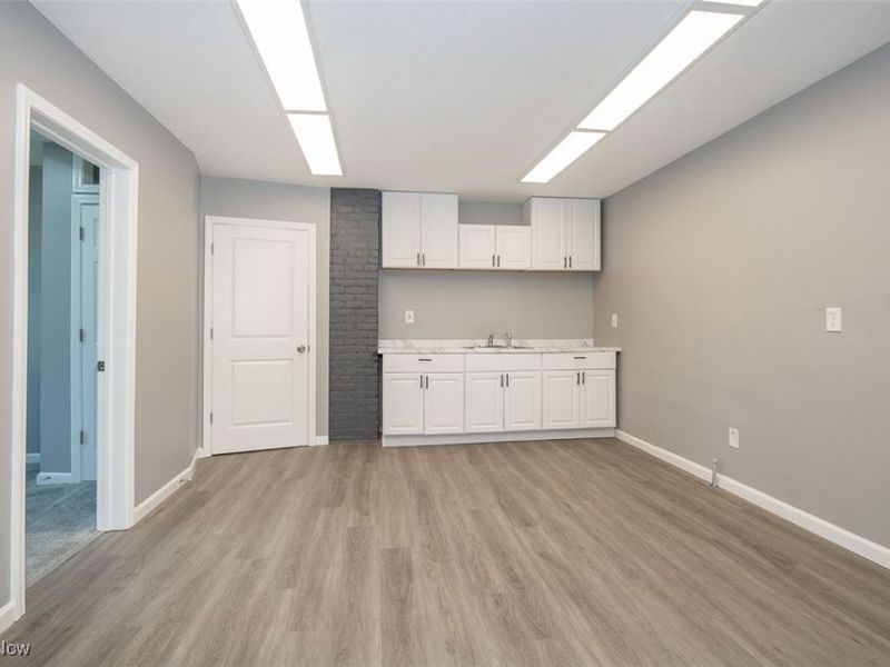 3295 W 44th Street, Cleveland, OH 44109 Photo 18