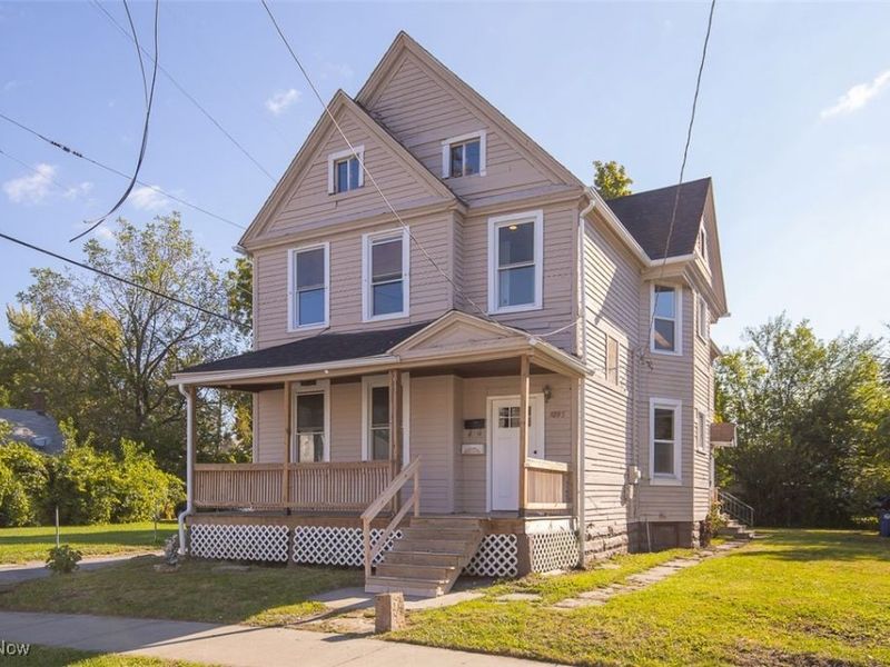 3295 W 44th Street, Cleveland, OH 44109 Photo 2