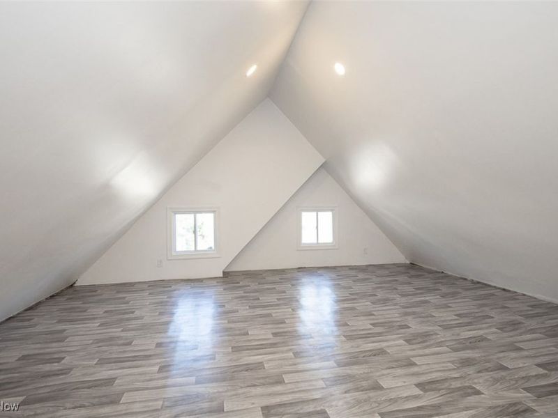 3295 W 44th Street, Cleveland, OH 44109 Photo 28