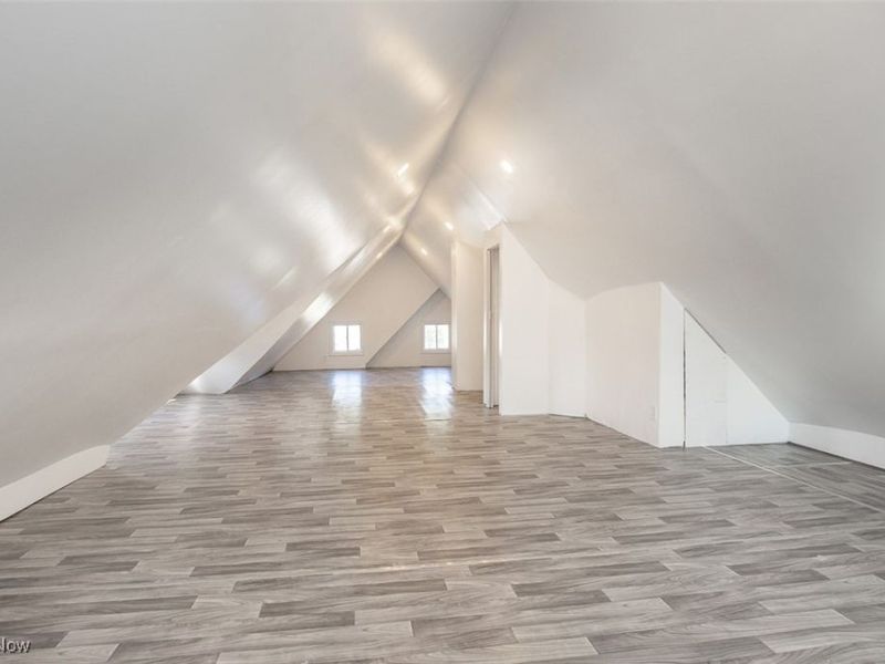 3295 W 44th Street, Cleveland, OH 44109 Photo 31