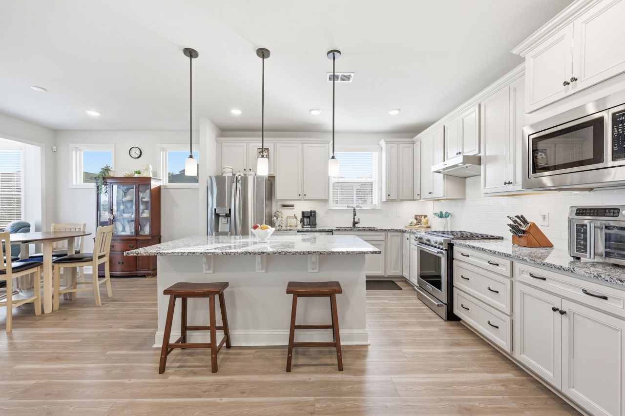 1206 Coneflower Way Photo 6