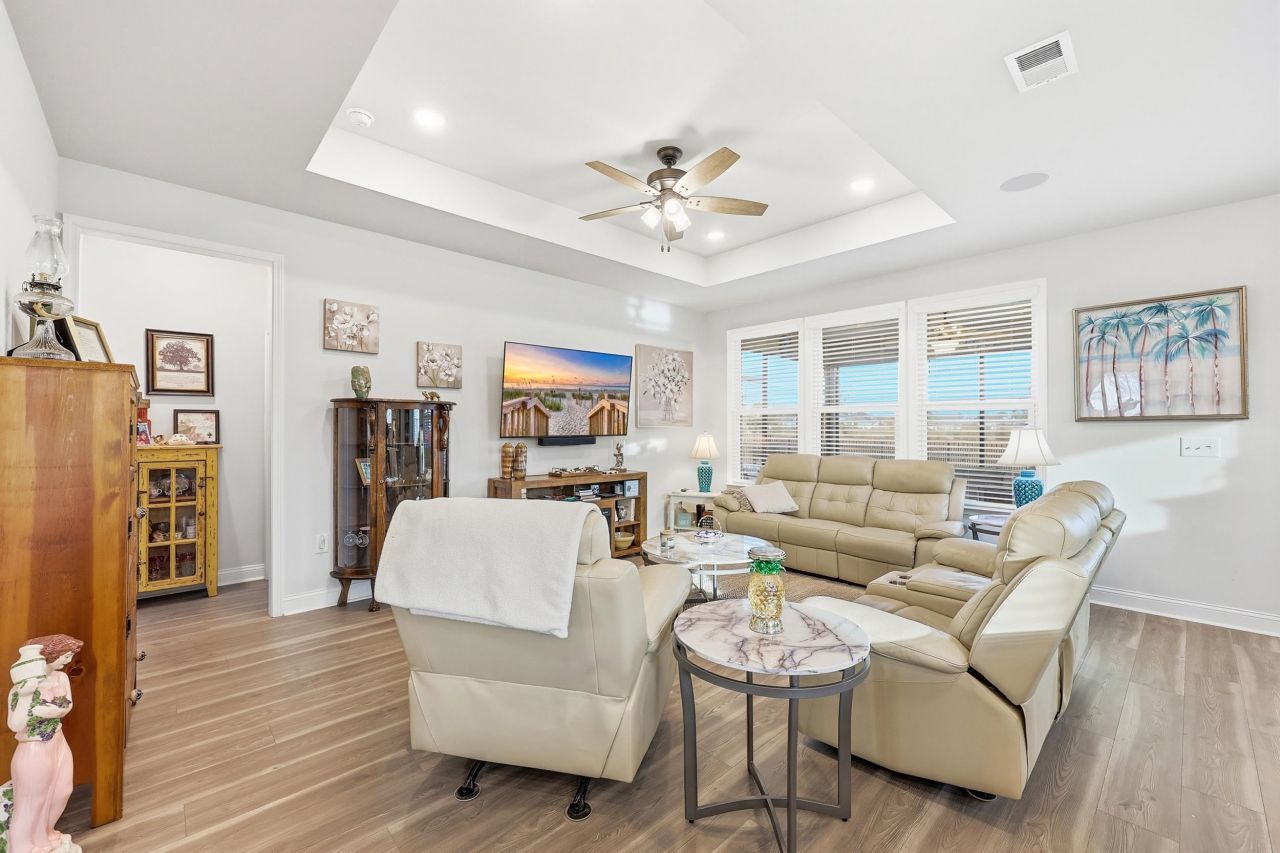 1206 Coneflower Way Photo 9