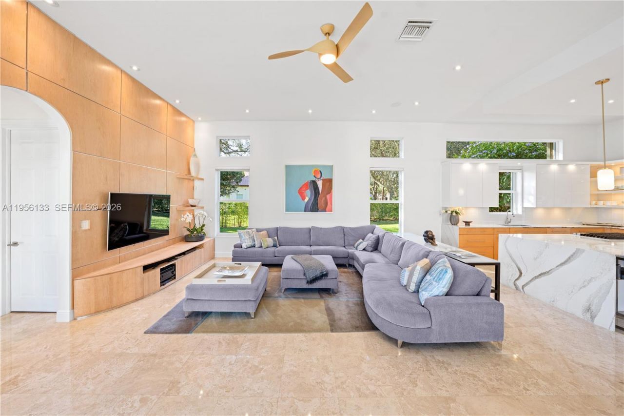 12620 N Winners Cir, Davie, FL 33330 Photo