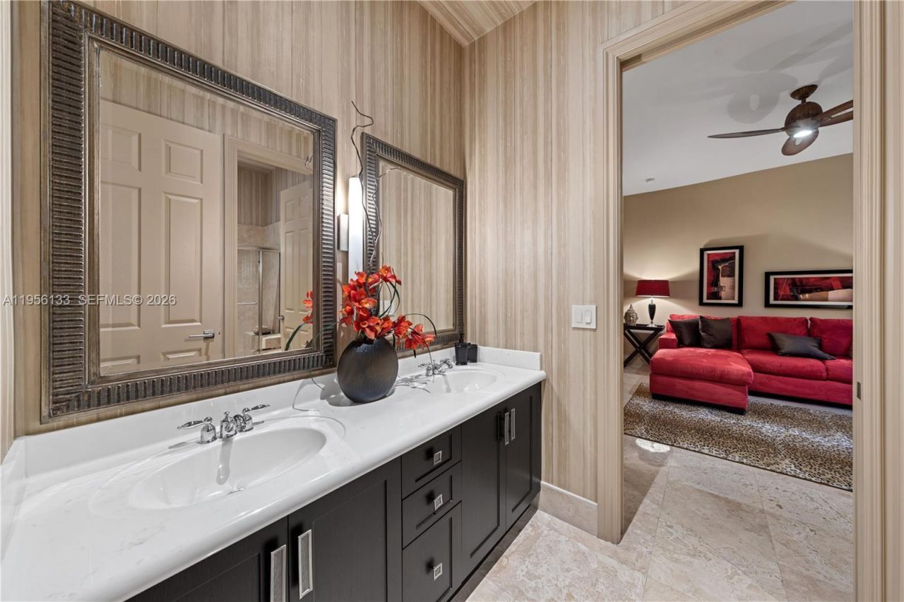 12620 N Winners Cir, Davie, FL 33330 Photo