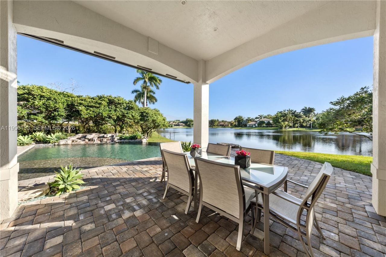 12620 N Winners Cir, Davie, FL 33330 Photo