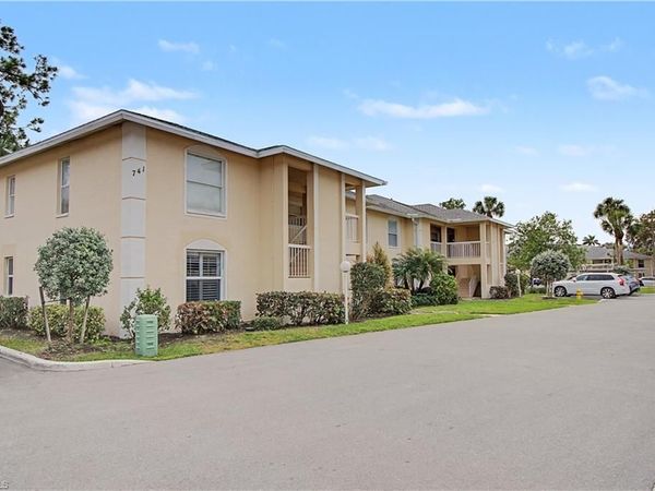 741 Landover CIR, Unit 102, NAPLES, FL 34104