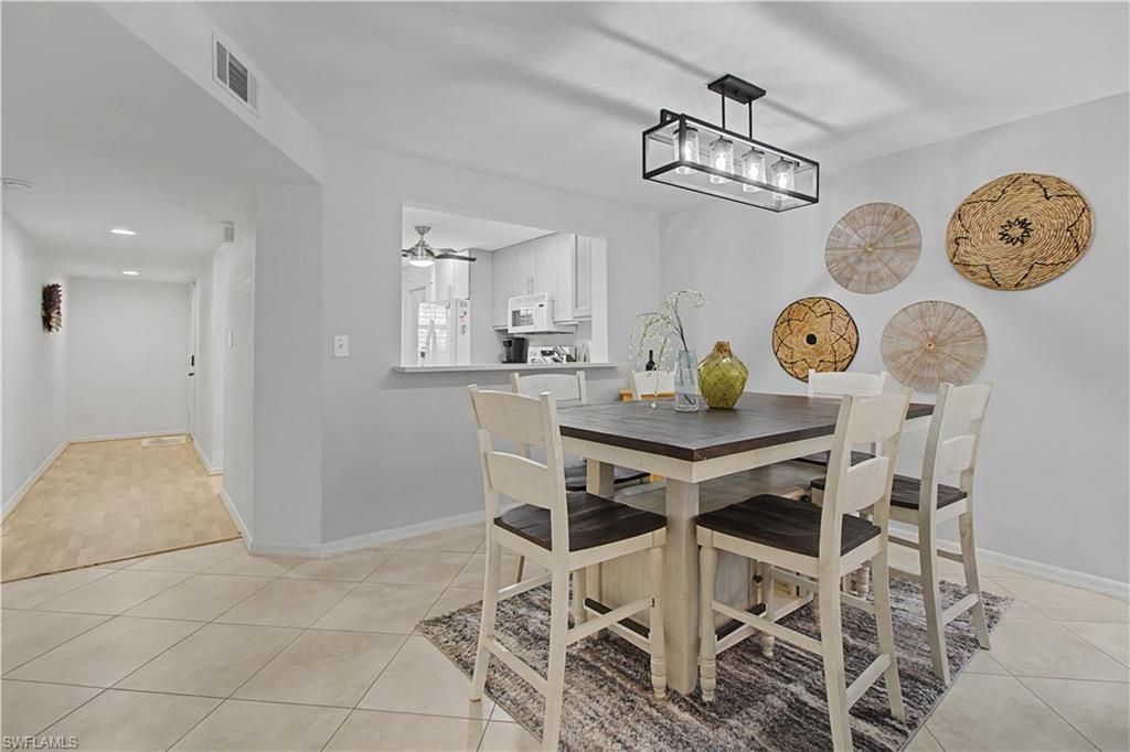 741 Landover Cir, Unit 102, Naples, FL 34104 Photo