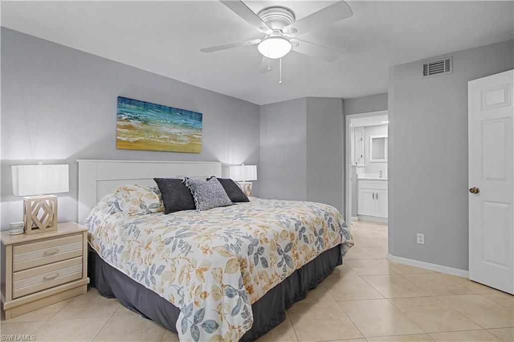 741 Landover Cir, Unit 102, Naples, FL 34104 Photo