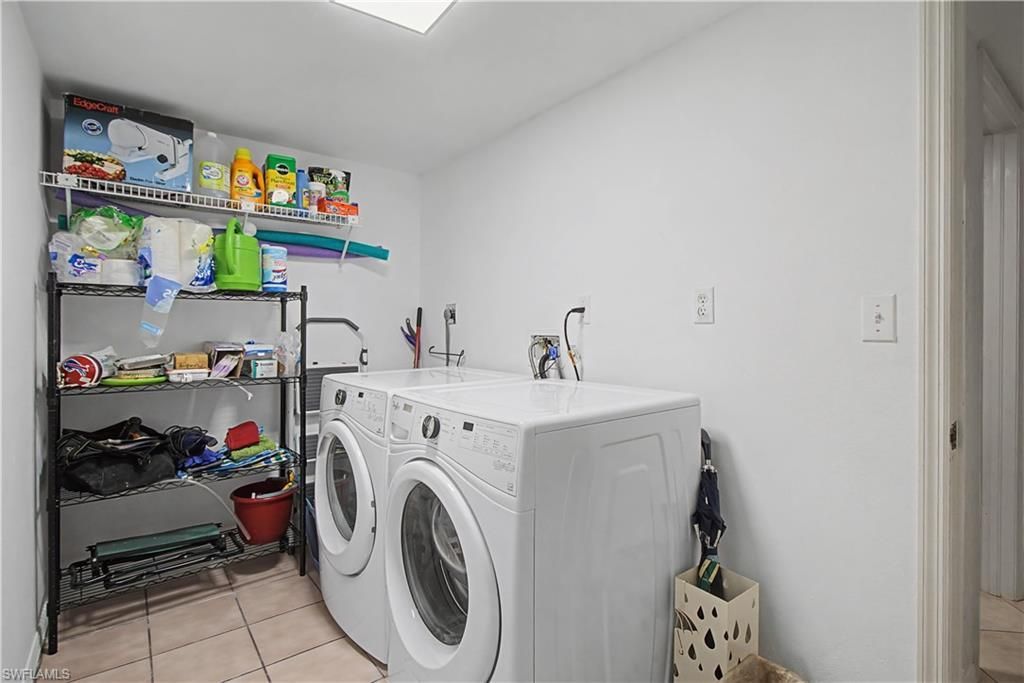741 Landover Cir, Unit 102, Naples, FL 34104 Photo
