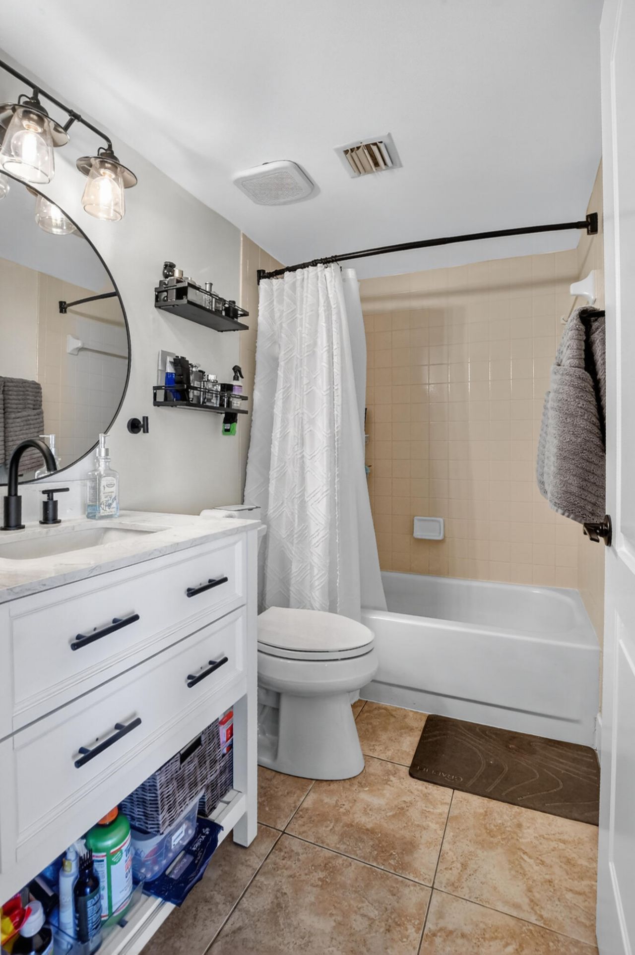 4005 Village Drive, Unit B, Delray Beach, FL 33445 Photo