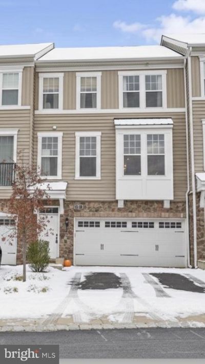 27 Lila Lane, Downingtown, PA 19335 Main Photo