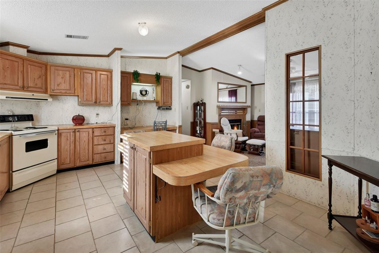 27130 Fishermans Road, Paisley, FL 32767 Photo