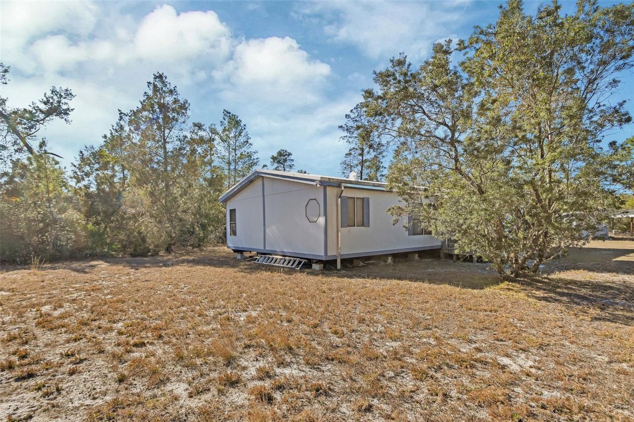 27130 Fishermans Road, Paisley, FL 32767 Photo