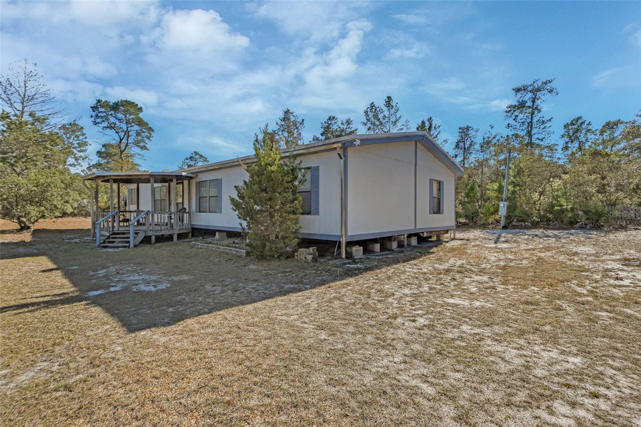 27130 Fishermans Road, Paisley, FL 32767 Photo