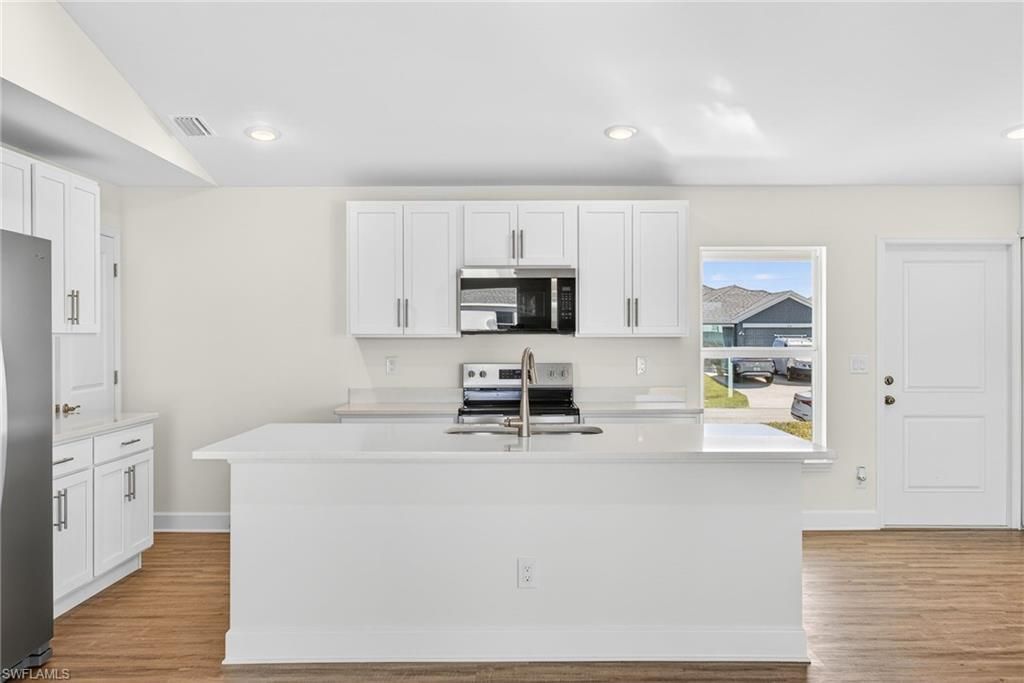 1113 NW 12th Ter, Cape Coral, FL 33993 Photo
