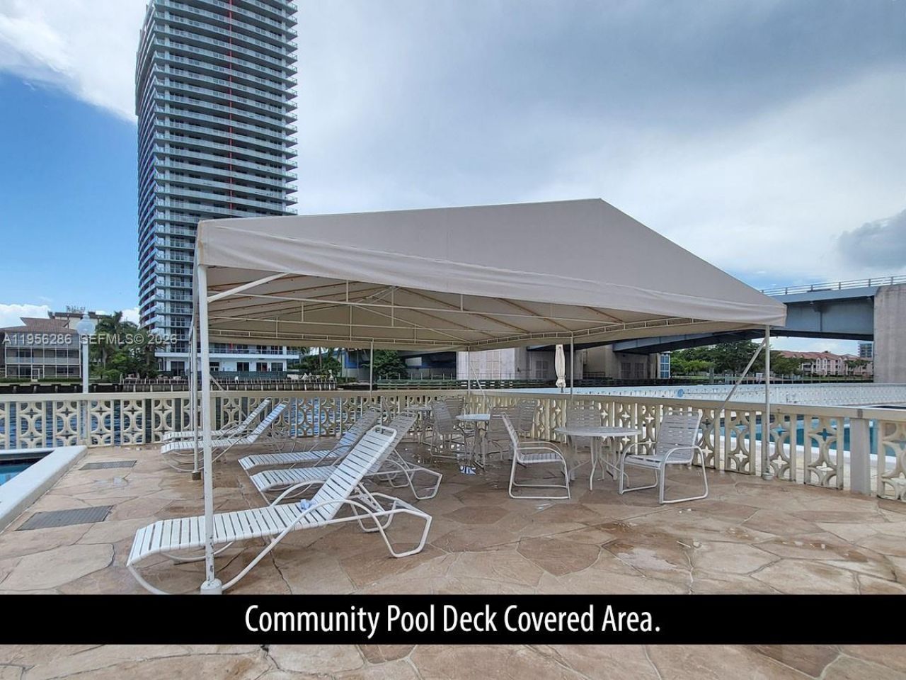 1825 S Ocean Drive, Unit 912, Hallandale Beach, FL 33009 Photo