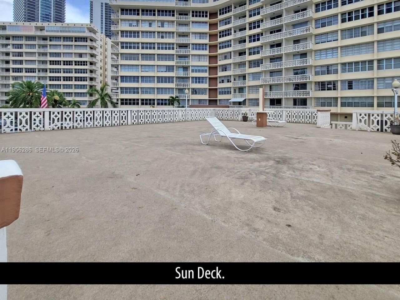1825 S Ocean Drive, Unit 912, Hallandale Beach, FL 33009 Photo