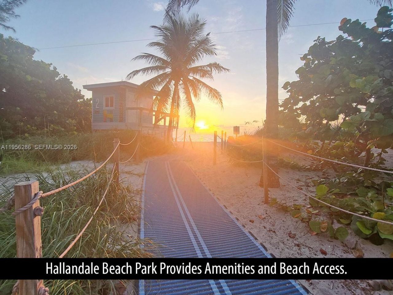 1825 S Ocean Drive, Unit 912, Hallandale Beach, FL 33009 Photo