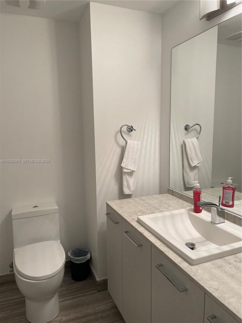 1010 Brickell Ave, Unit 3708, Miami, FL 33131 Photo