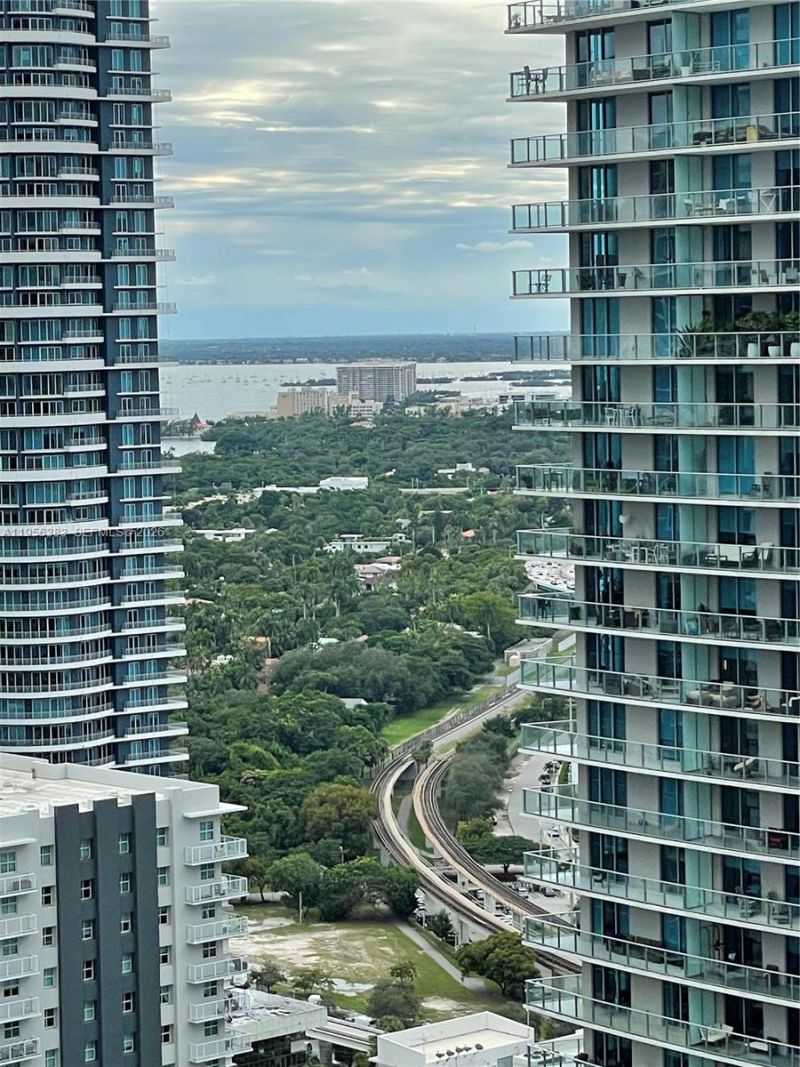 1010 Brickell Ave, Unit 3708, Miami, FL 33131 Photo