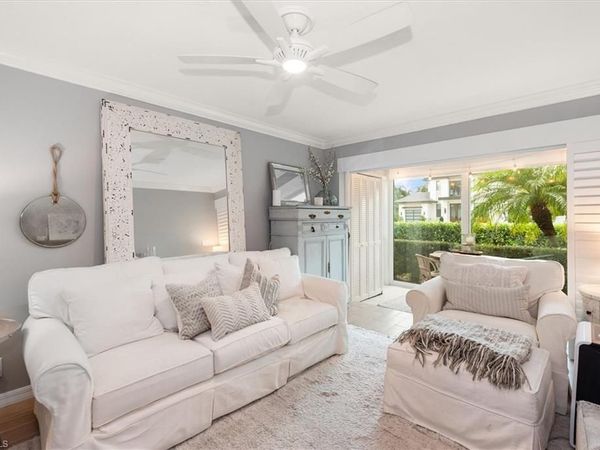291 8th AVE S, Unit 291A, NAPLES, FL 34102