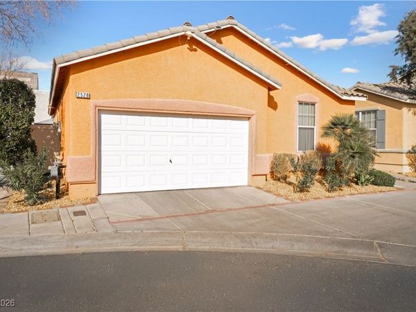 2528 Living Rock Street, Las Vegas, NV 89106