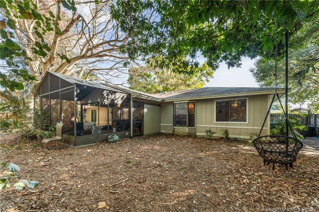 2381 SE Gillette Avenue, Port Saint Lucie, FL 34952 Photo